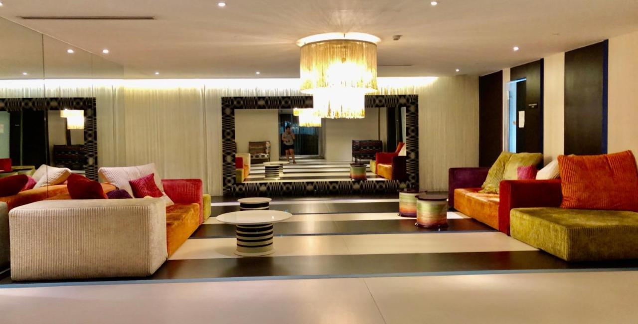 Apartment Acqua Private Residences - Livingstone Tower Manila